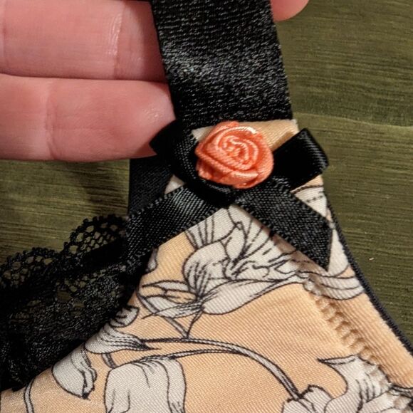 Cacique Lane Bryant Bra 42G lightly lined French Balconette floral - Picture 4 of 12